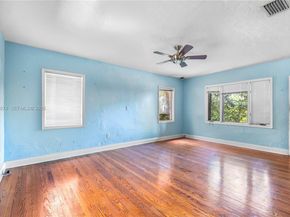 3310 Garden Ave, Miami Beach FL 33140
