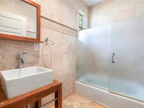 3310 Garden Ave, Miami Beach FL 33140