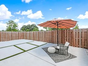 2369 NW 131st Cir, Miami FL 33167