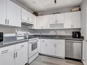 111 Golden Isles Dr G2, Hallandale Beach FL 33009