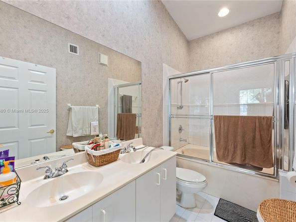 18739 SW 28th St, Miramar FL 33029