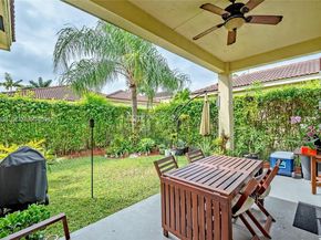 625 Bald Cypress Rd, Weston FL 33327