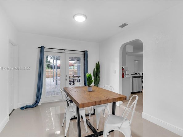 3961 NW 34th Ave, Lauderdale Lakes FL 33309