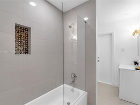 3961 NW 34th Ave, Lauderdale Lakes FL 33309