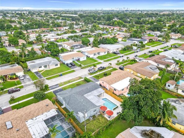 3961 NW 34th Ave, Lauderdale Lakes FL 33309