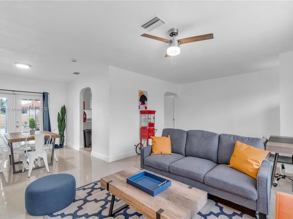 3961 NW 34th Ave, Lauderdale Lakes FL 33309