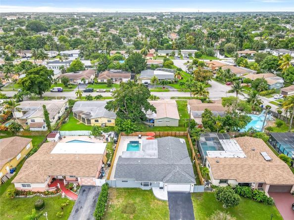 3961 NW 34th Ave, Lauderdale Lakes FL 33309