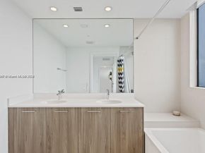 501 NE 31 1709, Miami FL 33137