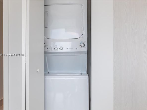 501 NE 31 1709, Miami FL 33137