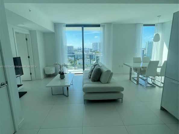 501 NE 31 1709, Miami FL 33137