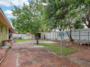 1150 W 69th Pl, Hialeah FL 33014