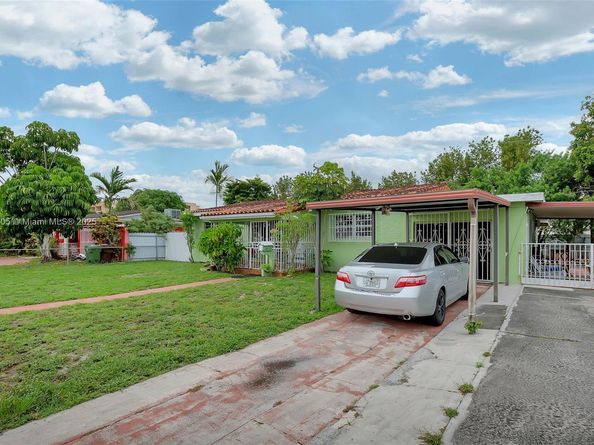 1150 W 69th Pl, Hialeah FL 33014