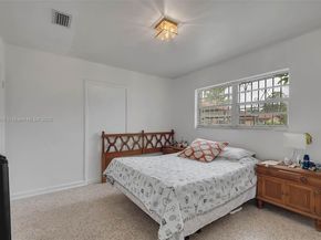 1150 W 69th Pl, Hialeah FL 33014
