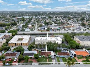 1150 W 69th Pl, Hialeah FL 33014