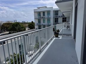 2100 Van Buren St 412, Hollywood FL 33020