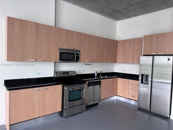 2100 Van Buren St 412, Hollywood FL 33020