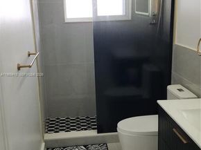 2915 NW 183rd St, Miami Gardens FL 33056