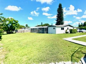 6285 NW 23rd St, Margate FL 33063