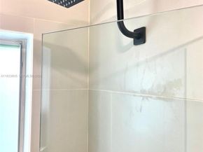 6285 NW 23rd St, Margate FL 33063