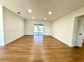 6285 NW 23rd St, Margate FL 33063