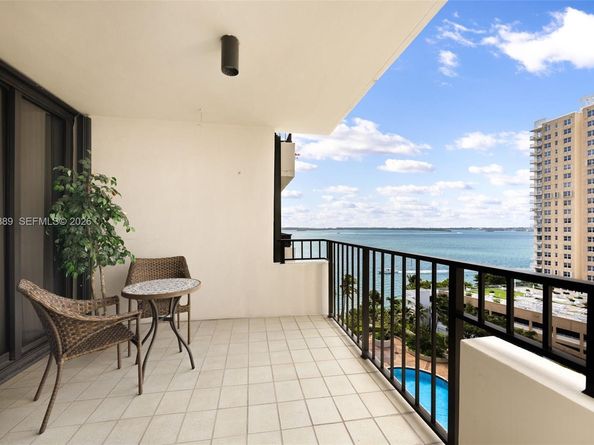 520 Brickell Key Dr A1001, Miami FL 33131