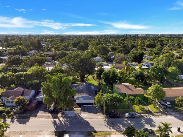 1515 NW 2nd Ave, Fort Lauderdale FL 33311