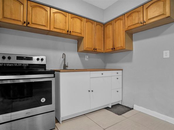1515 NW 2nd Ave, Fort Lauderdale FL 33311
