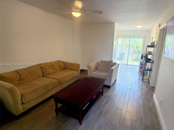 1515 NW 2nd Ave, Fort Lauderdale FL 33311
