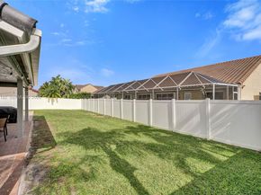 19387 NW 13th St, Pembroke Pines FL 33029