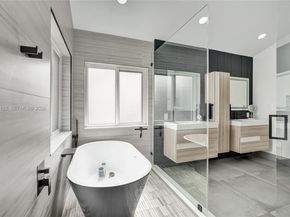 19387 NW 13th St, Pembroke Pines FL 33029