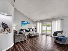 19387 NW 13th St, Pembroke Pines FL 33029