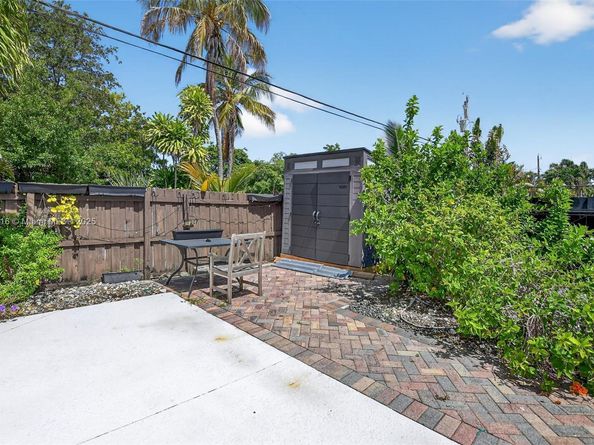 999 NW 16th Ter, Boca Raton FL 33486