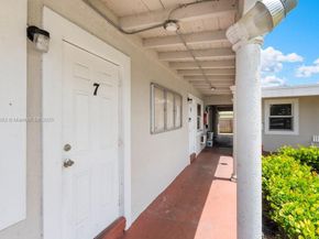 320 NE 13th Ave, Boynton Beach FL 33435