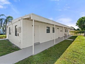 320 NE 13th Ave, Boynton Beach FL 33435