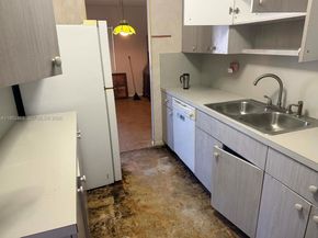 1870 NE 154th Ter, North Miami Beach FL 33162