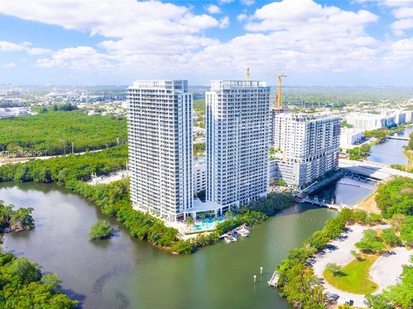 16385 Biscayne Blvd 707, North Miami Beach FL 33160