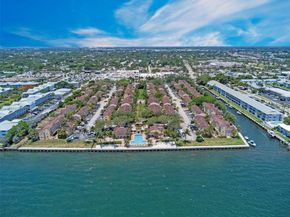 1105 Lake Shore Dr 202, Lake Park FL 33403