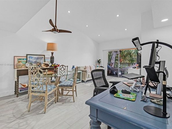 1105 Lake Shore Dr 202, Lake Park FL 33403