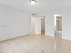 17500 NW 68th Ave D1004, Hialeah FL 33015