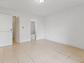 17500 NW 68th Ave D1004, Hialeah FL 33015