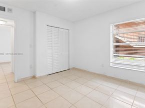 17500 NW 68th Ave D1004, Hialeah FL 33015