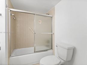 17500 NW 68th Ave D1004, Hialeah FL 33015