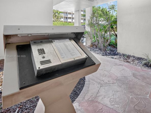 1700 SE 15th St 215, Fort Lauderdale FL 33316