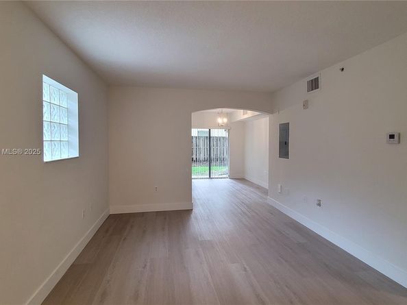22731 SW 88th Pl 101, Cutler Bay FL 33190
