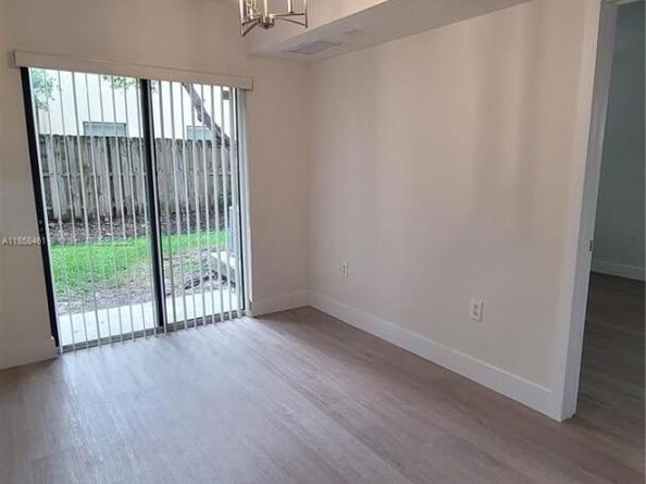 22731 SW 88th Pl 101, Cutler Bay FL 33190