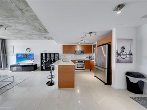 3250 NE 1st Ave 811, Miami FL 33137