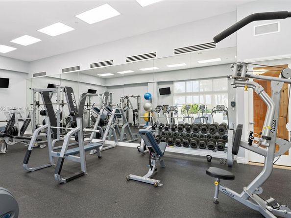 6917 Collins Ave 607, Miami Beach FL 33141