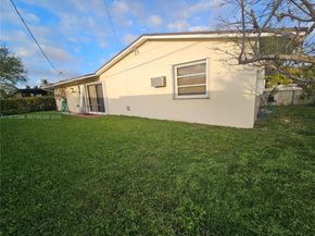19112 SW 95th Ave, Cutler Bay FL 33157