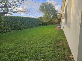 19112 SW 95th Ave, Cutler Bay FL 33157