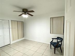 19112 SW 95th Ave, Cutler Bay FL 33157